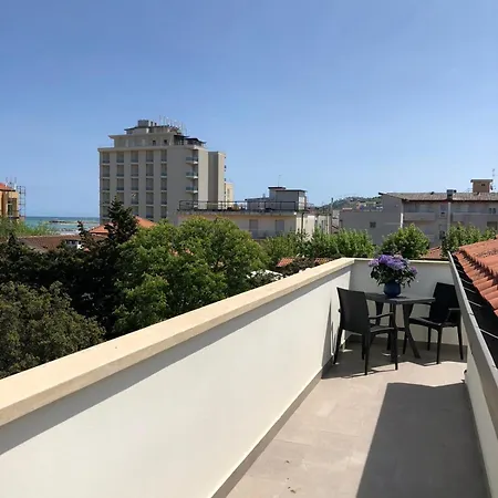 Ascot Lejlighedshotel Cattolica